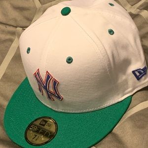 New York Yankees fitted cap